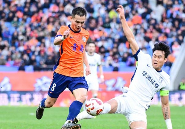 专业股票配资炒股 有李霄鹏必保级？海牛明年难了！邓卓翔人在江湖 教授：骂声一片